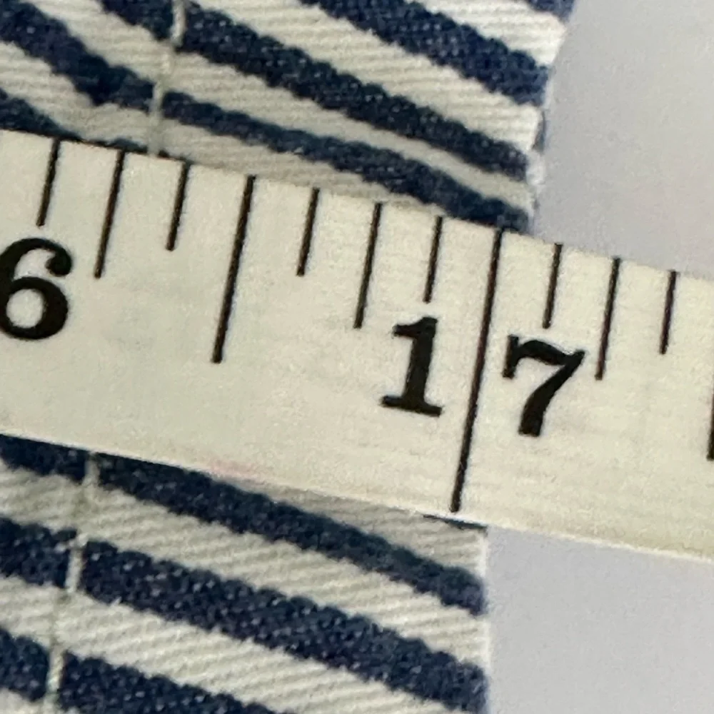 Maurice’s sz 12 skirt that measures 17” long  Described as a railroad stripe